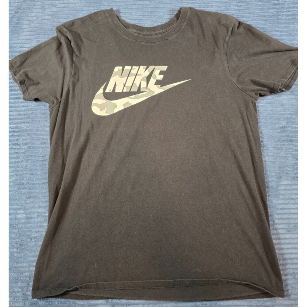 Nike Men’s Large "The Nike Tee" Black/Gray Camo Swoosh T‑Shirt – Athletic Cut